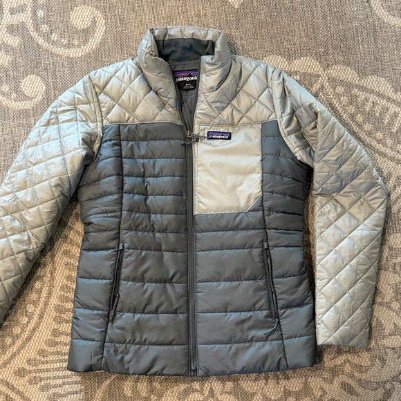 Patagonia Jackets & Blazers - Patagonia Radalie Insulated Jacket Women’s Medium Two-Tone Gray Quilted NWT